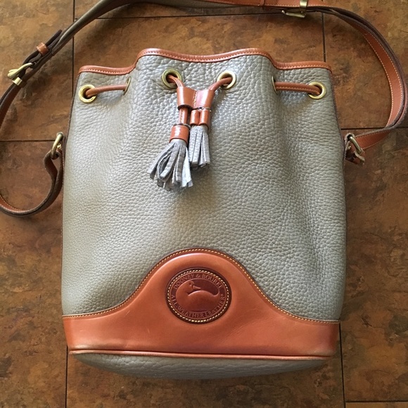 Dooney & Bourke Handbags - Vintage Dooney & Bourke drawstring bucket bag